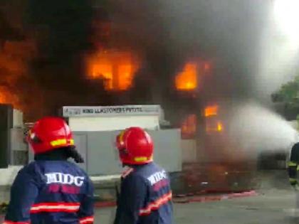 Massive fire breaks out at chemical factory in Navi Mumbai's Pawane | Massive fire breaks out at chemical factory in Navi Mumbai's Pawane Massive fire breaks out at chemical factory in Navi Mumbai's Pawane | Massive fire breaks out at chemical factory in Navi Mumbai's Pawane