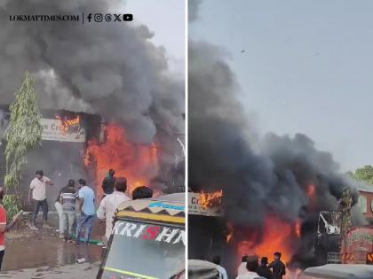 Fire Breaks Out at Three Shops in Pune’s Keshav Nagar (Watch Video) | Fire Breaks Out at Three Shops in Pune’s Keshav Nagar (Watch Video) Fire Breaks Out at Three Shops in Pune’s Keshav Nagar (Watch Video) | Fire Breaks Out at Three Shops in Pune’s Keshav Nagar (Watch Video)