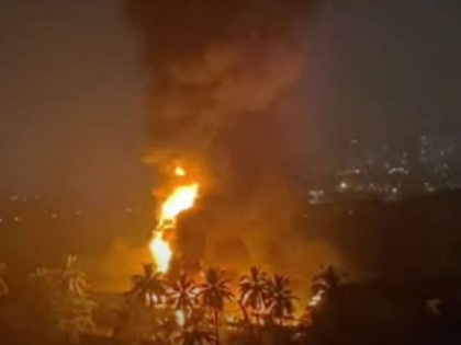 Fire breaks out at Samsung's service centre at Kanjurmarg | Fire breaks out at Samsung's service centre at Kanjurmarg
