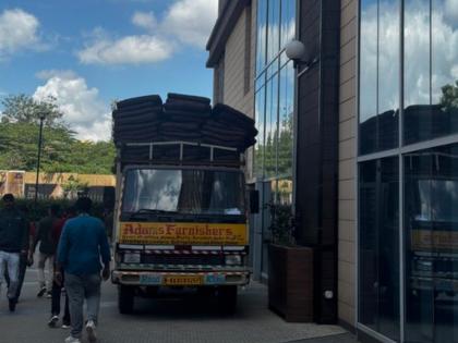 Flipkart Goods Worth Rs 1.21 Crore Stolen From Truck in Punjab | Flipkart Goods Worth Rs 1.21 Crore Stolen From Truck in Punjab
