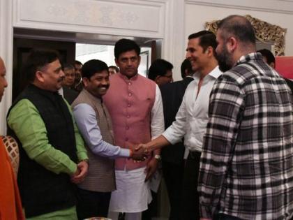Akshay Kumar meets Adityanath in Mumbai, says Bollywood awaiting opening of UP film city | Akshay Kumar meets Adityanath in Mumbai, says Bollywood awaiting opening of UP film city