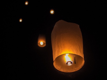 Maharashtra: Flying lanterns banned in Mumbai for 30 days by Mumbai Police | Maharashtra: Flying lanterns banned in Mumbai for 30 days by Mumbai Police