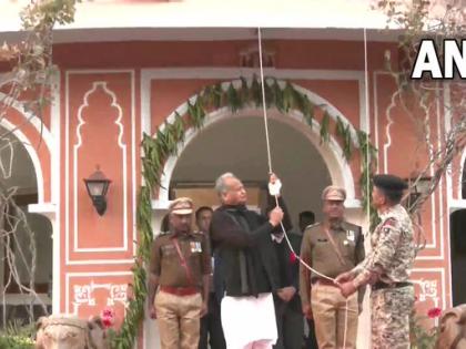 Rajasthan CM Ashok Gehlot hoists national flag in Jaipur | Rajasthan CM Ashok Gehlot hoists national flag in Jaipur