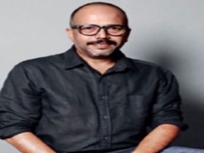 B-town celebs mourn the death of celebrity makeup artist Subbu | B-town celebs mourn the death of celebrity makeup artist Subbu