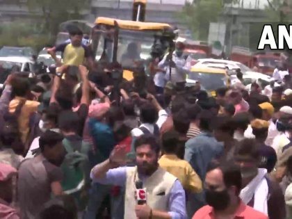 Demolition drive in Shaheen Bagh halted amid protest | Demolition drive in Shaheen Bagh halted amid protest