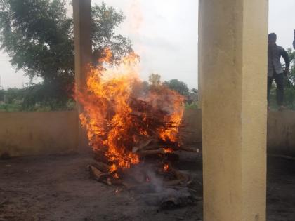 Maharashtra: 87 Villages in Kolhapur District Still Deprived of Cremation Grounds, Citizens Forced to Use Private Land | Maharashtra: 87 Villages in Kolhapur District Still Deprived of Cremation Grounds, Citizens Forced to Use Private Land Maharashtra: 87 Villages in Kolhapur District Still Deprived of Cremation Grounds, Citizens Forced to Use Private Land | Maharashtra: 87 Villages in Kolhapur District Still Deprived of Cremation Grounds, Citizens Forced to Use Private Land