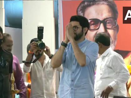 Aaditya Thackeray attends party workers program | Aaditya Thackeray attends party workers program