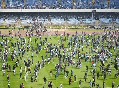 Lionel Messi's India Visit Turns Messy As Chaos Erupts in Salt Lake Stadium | Lionel Messi's India Visit Turns Messy As Chaos Erupts in Salt Lake Stadium Lionel Messi's India Visit Turns Messy As Chaos Erupts in Salt Lake Stadium | Lionel Messi's India Visit Turns Messy As Chaos Erupts in Salt Lake Stadium