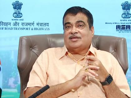 Maharashtra: Man Arrested After Threatening to Bomb Nitin Gadkari's Residence In Nagpur | Maharashtra: Man Arrested After Threatening to Bomb Nitin Gadkari's Residence In Nagpur Maharashtra: Man Arrested After Threatening to Bomb Nitin Gadkari's Residence In Nagpur | Maharashtra: Man Arrested After Threatening to Bomb Nitin Gadkari's Residence In Nagpur