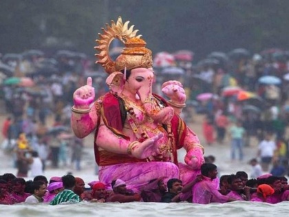 Nashik: Young man vanishes in river during Ganesh idol immersion | Nashik: Young man vanishes in river during Ganesh idol immersion