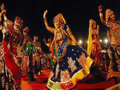 Mumbai: Four held for duping man of Rs 5.14 lakh over Navratri dandiya event passes | Mumbai: Four held for duping man of Rs 5.14 lakh over Navratri dandiya event passes