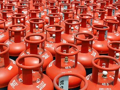 Pimpri Chinchwad, Two Arrested for Stealing Gas from Commercial and Domestic Cylinders | Pimpri Chinchwad, Two Arrested for Stealing Gas from Commercial and Domestic Cylinders