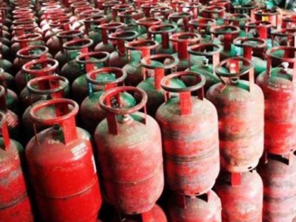 LPG prices for commercial cylinders increased by Rs 100 | LPG prices for commercial cylinders increased by Rs 100