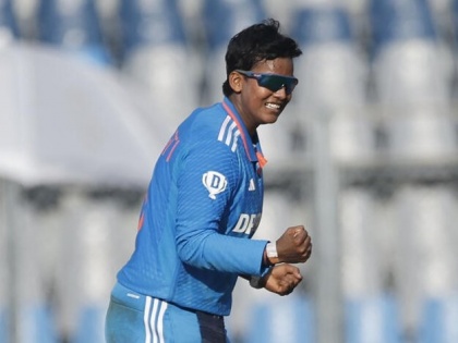 IND vs AUS: Deepti Sharma Becomes First Indian Bowler To Pick Fifer Against Australia in Women’s ODIs | IND vs AUS: Deepti Sharma Becomes First Indian Bowler To Pick Fifer Against Australia in Women’s ODIs