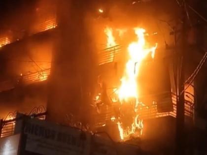Ghaziabad Fire: Huge Blaze Erupts at 5-Storey Building in Indirapuram (Watch Video) | Ghaziabad Fire: Huge Blaze Erupts at 5-Storey Building in Indirapuram (Watch Video) Ghaziabad Fire: Huge Blaze Erupts at 5-Storey Building in Indirapuram (Watch Video) | Ghaziabad Fire: Huge Blaze Erupts at 5-Storey Building in Indirapuram (Watch Video)
