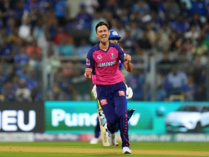 Trent Boult's Fiery Spell Rattles Mumbai Indians' Top Order in MI vs RR Match at Wankhede | Trent Boult's Fiery Spell Rattles Mumbai Indians' Top Order in MI vs RR Match at Wankhede
