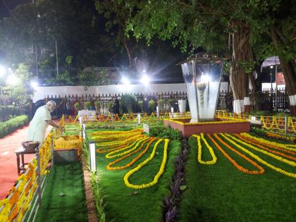 PM Modi Pays Tributes to Dr BR Ambedkar, Veer Savarkar and Balasaheb Thackeray During Mumbai Rally (Watch Video) | PM Modi Pays Tributes to Dr BR Ambedkar, Veer Savarkar and Balasaheb Thackeray During Mumbai Rally (Watch Video)