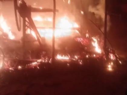 UP: House Set on Fire in Gonda Over Land Dispute, Police Launch Probe | UP: House Set on Fire in Gonda Over Land Dispute, Police Launch Probe UP: House Set on Fire in Gonda Over Land Dispute, Police Launch Probe | UP: House Set on Fire in Gonda Over Land Dispute, Police Launch Probe