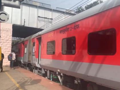 Mumbai: 30-Year-Old Woman Fakes Rape on Gorakhpur Express to Save Boyfriend After Sex; CCTV Footage Reveals Truth | Mumbai: 30-Year-Old Woman Fakes Rape on Gorakhpur Express to Save Boyfriend After Sex; CCTV Footage Reveals Truth Mumbai: 30-Year-Old Woman Fakes Rape on Gorakhpur Express to Save Boyfriend After Sex; CCTV Footage Reveals Truth | Mumbai: 30-Year-Old Woman Fakes Rape on Gorakhpur Express to Save Boyfriend After Sex; CCTV Footage Reveals Truth