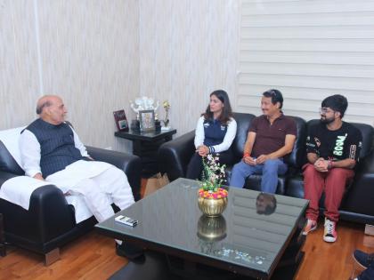 Double Olympic Medallist Manu Bhaker Meets Defence Minister Rajnath Singh in Delhi (See Pic) | Double Olympic Medallist Manu Bhaker Meets Defence Minister Rajnath Singh in Delhi (See Pic) Double Olympic Medallist Manu Bhaker Meets Defence Minister Rajnath Singh in Delhi (See Pic) | Double Olympic Medallist Manu Bhaker Meets Defence Minister Rajnath Singh in Delhi (See Pic)