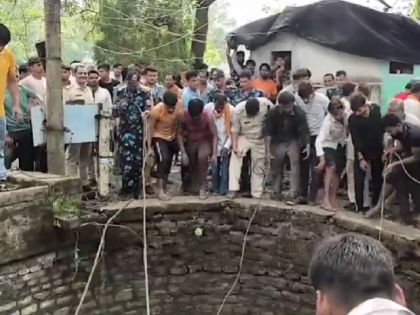 Guna Tragedy: 5 Youths Die From Toxic Gas While Trying to Rescue Calf From Well in Madhya Pradesh’s Dharnawada Village (VIDEO) | Guna Tragedy: 5 Youths Die From Toxic Gas While Trying to Rescue Calf From Well in Madhya Pradesh’s Dharnawada Village (VIDEO) Guna Tragedy: 5 Youths Die From Toxic Gas While Trying to Rescue Calf From Well in Madhya Pradesh’s Dharnawada Village (VIDEO) | Guna Tragedy: 5 Youths Die From Toxic Gas While Trying to Rescue Calf From Well in Madhya Pradesh’s Dharnawada Village (VIDEO)