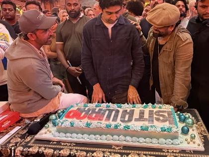 Hrithik Roshan is all praises for NTR says, “An Honor to Work Alongside You" | Hrithik Roshan is all praises for NTR says, “An Honor to Work Alongside You"