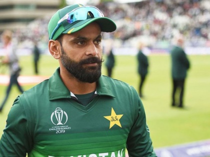 7 more Pakistan cricket players test positive for COVID-19 including Mohammad Hafeez | 7 more Pakistan cricket players test positive for COVID-19 including Mohammad Hafeez