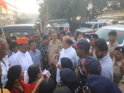 Maratha community blocks Hasan Mushrif's entry in Kolhapur over reservation demand | Maratha community blocks Hasan Mushrif's entry in Kolhapur over reservation demand