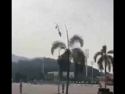 Malaysia: 10 Killed After Two Military Helicopters Crash in Mid-Air Collision; Video Goes Viral | Malaysia: 10 Killed After Two Military Helicopters Crash in Mid-Air Collision; Video Goes Viral