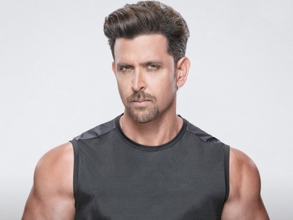 Hrithik Roshan donates 20 lakhs for coronavirus aid as he comes to the aid of BMC workers | Hrithik Roshan donates 20 lakhs for coronavirus aid as he comes to the aid of BMC workers