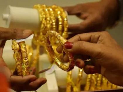 Thane: Jeweller held for cheating customers of Rs 15.8 lakh | Thane: Jeweller held for cheating customers of Rs 15.8 lakh Thane: Jeweller held for cheating customers of Rs 15.8 lakh | Thane: Jeweller held for cheating customers of Rs 15.8 lakh