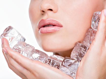 Benefits Of Applying Ice Cubes on Face | Benefits Of Applying Ice Cubes on Face