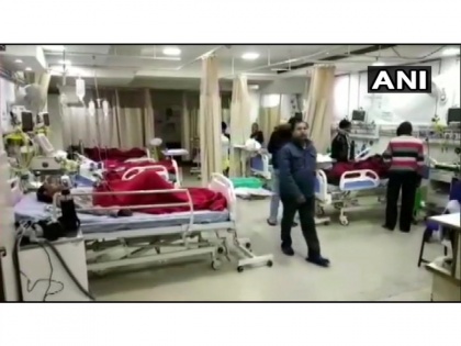 UP: 2 dead, 15 fall ill in gas leakage at IFFCO plant in Prayagraj | UP: 2 dead, 15 fall ill in gas leakage at IFFCO plant in Prayagraj