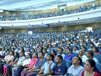 Day 1 of IIT placements bring windfall to students | Day 1 of IIT placements bring windfall to students