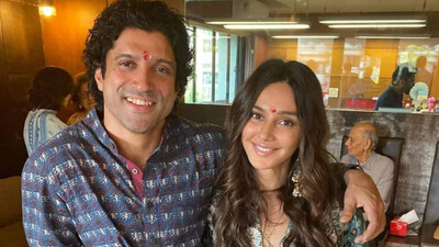 Shibani Dandekar changes name on Instagram after wedding with Farhan Akhtar | Shibani Dandekar changes name on Instagram after wedding with Farhan Akhtar