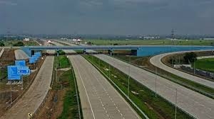 Samruddhi Expressway to Fully Open on June 5; CM Devendra Fadnavis to Inaugurate Final Stretch at Igatpuri | Samruddhi Expressway to Fully Open on June 5; CM Devendra Fadnavis to Inaugurate Final Stretch at Igatpuri Samruddhi Expressway to Fully Open on June 5; CM Devendra Fadnavis to Inaugurate Final Stretch at Igatpuri | Samruddhi Expressway to Fully Open on June 5; CM Devendra Fadnavis to Inaugurate Final Stretch at Igatpuri