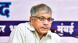 VBA leader Prakash Ambedkar says, BJP can be defeated if parties form an alliance | VBA leader Prakash Ambedkar says, BJP can be defeated if parties form an alliance