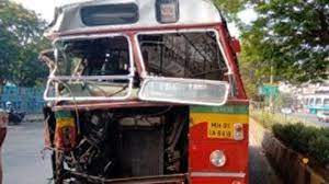 Thane: 10 injured after state transport bus collides with tempo | Thane: 10 injured after state transport bus collides with tempo