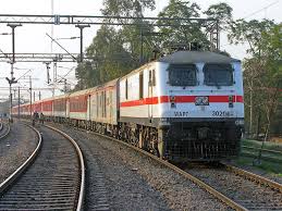Maharashtra: Loco pilot applies emergency brakes after spotting drum filled with stones kept on railway track | Maharashtra: Loco pilot applies emergency brakes after spotting drum filled with stones kept on railway track