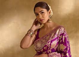 Mrunal Thakur Learns to Play Dhol For Son of Sardaar 2, Calls the Moment ‘Tiring, Thrilling, and Special’ | Mrunal Thakur Learns to Play Dhol For Son of Sardaar 2, Calls the Moment ‘Tiring, Thrilling, and Special’