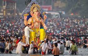 Mumbai: Eknath Shinde Reverses BMC’s ₹15,000 Pothole Fine, Restores ₹2,000 Fee for Ganesh Mandals | Mumbai: Eknath Shinde Reverses BMC’s ₹15,000 Pothole Fine, Restores ₹2,000 Fee for Ganesh Mandals Mumbai: Eknath Shinde Reverses BMC’s ₹15,000 Pothole Fine, Restores ₹2,000 Fee for Ganesh Mandals | Mumbai: Eknath Shinde Reverses BMC’s ₹15,000 Pothole Fine, Restores ₹2,000 Fee for Ganesh Mandals