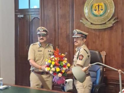 Deven Bharti Takes Charge as Mumbai Police Commissioner; Post Returns to ADG Rank After 10 Years | Deven Bharti Takes Charge as Mumbai Police Commissioner; Post Returns to ADG Rank After 10 Years Deven Bharti Takes Charge as Mumbai Police Commissioner; Post Returns to ADG Rank After 10 Years | Deven Bharti Takes Charge as Mumbai Police Commissioner; Post Returns to ADG Rank After 10 Years