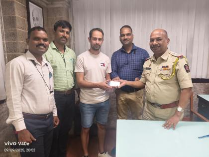 Mumbai Police Return Lost iPhone to Greece National Within 30 Minutes | Mumbai Police Return Lost iPhone to Greece National Within 30 Minutes Mumbai Police Return Lost iPhone to Greece National Within 30 Minutes | Mumbai Police Return Lost iPhone to Greece National Within 30 Minutes