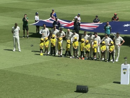 AUS vs WI 2nd Test: COVID-19-Positive Cameron Green Keeps Safe Distance from Team During National Anthem | AUS vs WI 2nd Test: COVID-19-Positive Cameron Green Keeps Safe Distance from Team During National Anthem