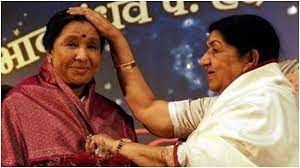 Lata Mangeshkar's death has affected Asha Bhosle deeply says, Padmini Kohlapure | Lata Mangeshkar's death has affected Asha Bhosle deeply says, Padmini Kohlapure