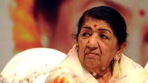 Lata Mangeshkar’s songs preserved in 7,600 gramophone records in Indore’s private museum | Lata Mangeshkar’s songs preserved in 7,600 gramophone records in Indore’s private museum