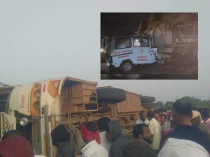 Bus overturns in Beed; 5 killed, 22 injured | Bus overturns in Beed; 5 killed, 22 injured