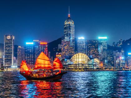 Hong Kong to give away 500,000 free air tickets to boost tourism | Hong Kong to give away 500,000 free air tickets to boost tourism