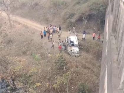 Jabalpur Accident: 4 Killed, 2 Critically Injured After Speeding SUV Falls Into Dry River in MP | Jabalpur Accident: 4 Killed, 2 Critically Injured After Speeding SUV Falls Into Dry River in MP