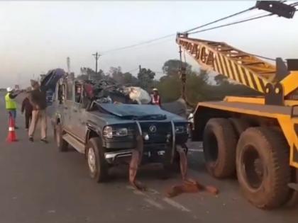 MP Accident: 6 Killed, Two Injured as Jeep Returning From Prayagraj Hits Bus in Jabalpur (Watch Video) | MP Accident: 6 Killed, Two Injured as Jeep Returning From Prayagraj Hits Bus in Jabalpur (Watch Video) MP Accident: 6 Killed, Two Injured as Jeep Returning From Prayagraj Hits Bus in Jabalpur (Watch Video) | MP Accident: 6 Killed, Two Injured as Jeep Returning From Prayagraj Hits Bus in Jabalpur (Watch Video)